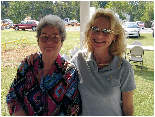 Loraine Reid with her daughter, Cindy.